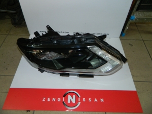 Nissan X-Trail T32 -2018-2021 Sağ Far Orjinal Yedek Par&ccedil;a