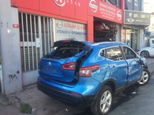 Nissan Qashqai J11-2014-2021 Sağ Arka &Ccedil;amurluk Kesme
