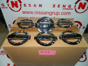 Nissan X-Trail T31-2010-2013 &Ouml;n Panjur Amblemi Orjinal &Ccedil;ıkma